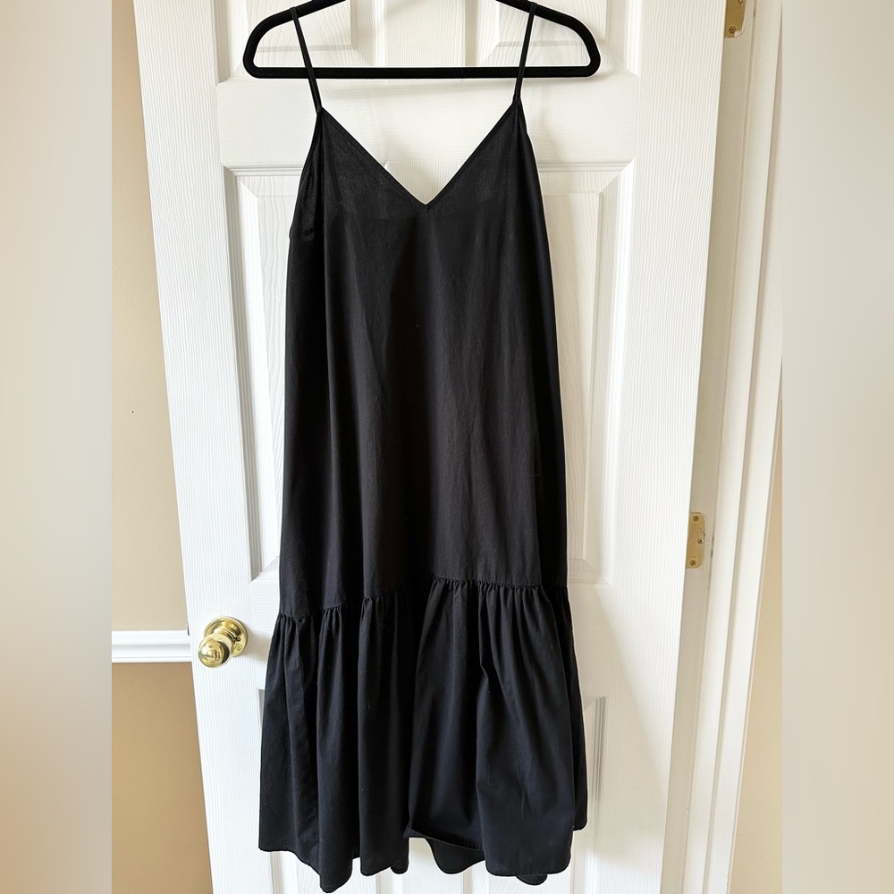 Calvin Klein tiered strap dress w/pockets.